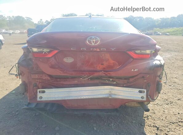 4T1R11AKXMU489320 2021 TOYOTA CAMRY Red Widok z tyłu