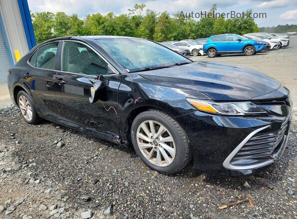 4T1R11BK2MU020334 2021 TOYOTA CAMRY Black Front right