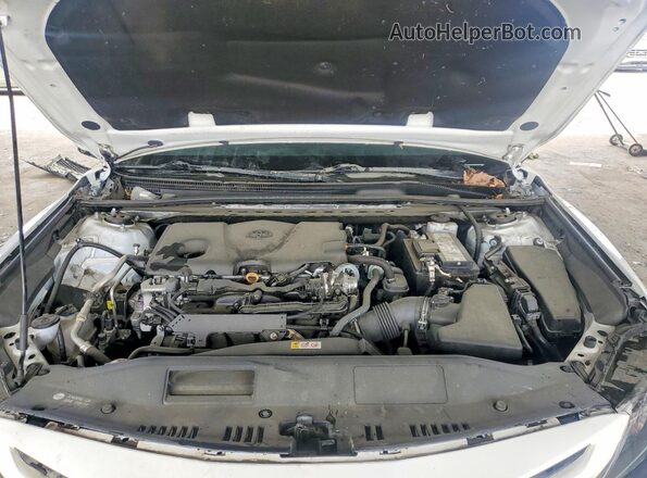 4T1S11AK0PU797604 2023 TOYOTA CAMRY White Widok wnętrza z tyłu