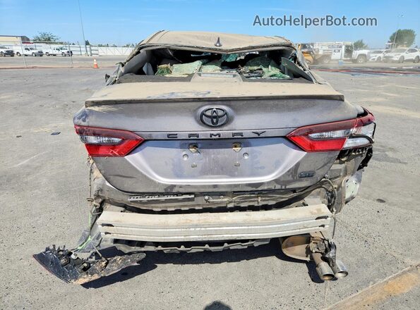 4T1T11AKXMU441418 2021 TOYOTA CAMRY Gray Widok z tyłu