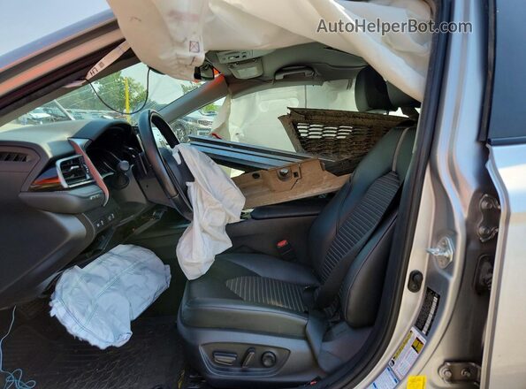 4T1T11BK4MU042843 2021 TOYOTA CAMRY Silver Вид салону спереду