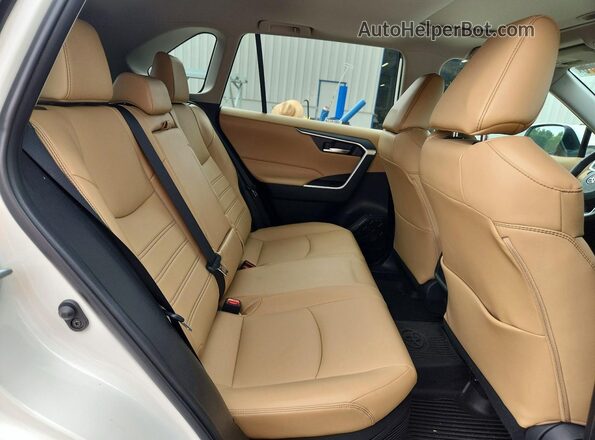 4T3B6RFV2NU087952 2022 TOYOTA RAV4 White Vista interior trasera