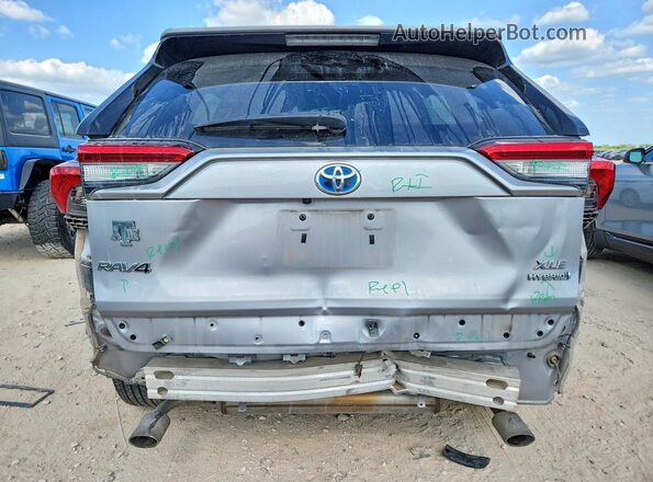 4T3B6RFV3MU045708 2021 TOYOTA RAV4 Серебряный Вид сзади
