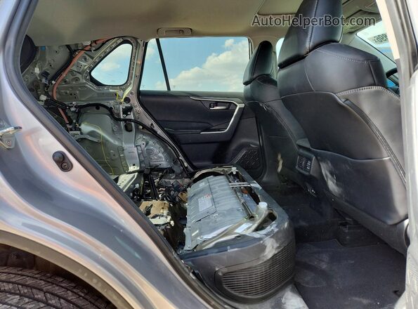 4T3B6RFV3MU045708 2021 TOYOTA RAV4 Серебряный Вид задней части салона