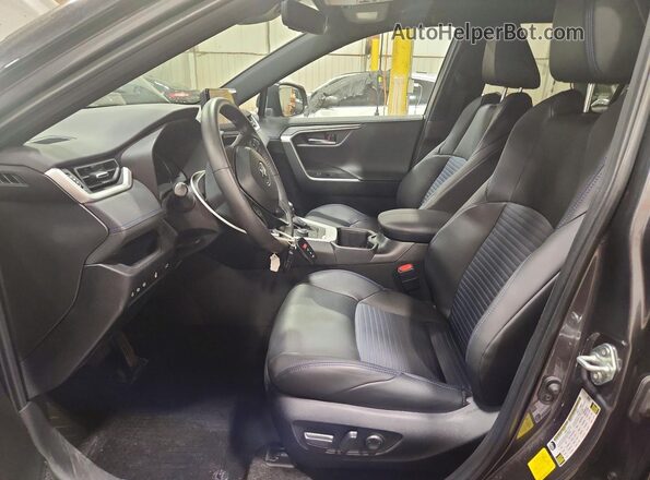 4T3E6RFV0RU164417 2024 TOYOTA RAV4 Gray წინა სალონის ხედი