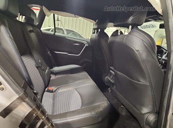 4T3E6RFV8NU094143 2022 TOYOTA RAV4 Silver Rear interior view