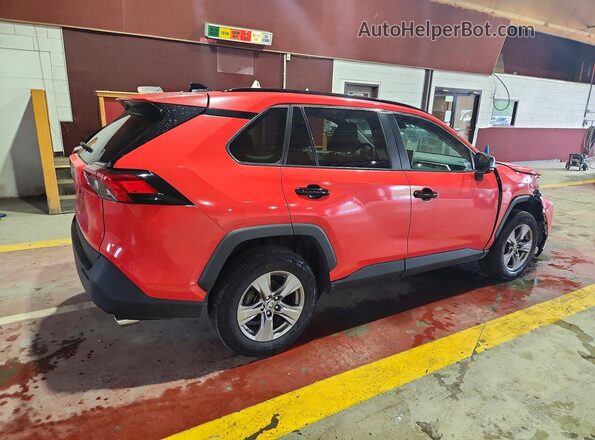 4T3LWRFV8PU097375 2023 TOYOTA RAV4 Red Tył prawy