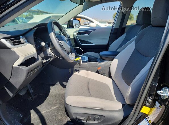 4T3RWRFV2MU034939 2021 TOYOTA RAV4 Black Front interior view