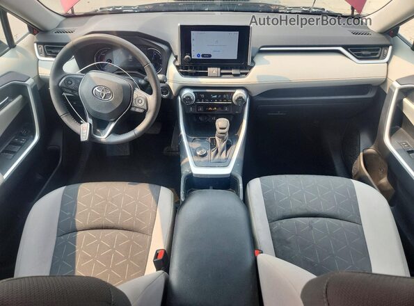4T3RWRFV4RU140168 2024 TOYOTA RAV4 Красный Вид панели приборов