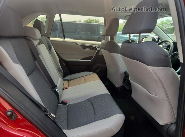 4T3RWRFV4RU140168 2024 TOYOTA RAV4 Красный Вид задней части салона