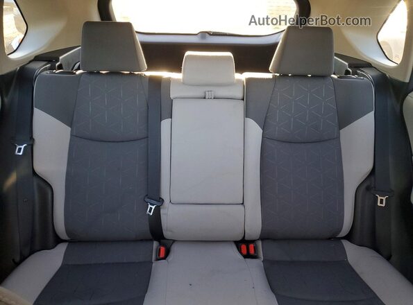 4T3RWRFV9NU069933 2022 TOYOTA RAV4 Gray Rear seats view