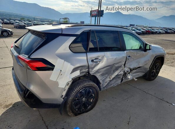 4T3T6RFV9NU082168 2022 TOYOTA RAV4 Silver Задня права чверть
