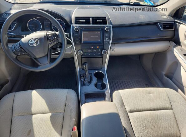 4T4BF1FK0GR559316 2016 TOYOTA CAMRY Серебряный Вид панели приборов