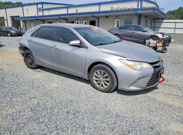 4T4BF1FK8GR531764 2016 TOYOTA CAMRY Silver წინა მარჯვენა