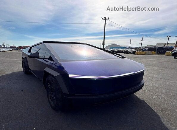 7G2CEHEE5RA018813 2024 TESLA CYBERTRUCK Purple Trasero izquierdo