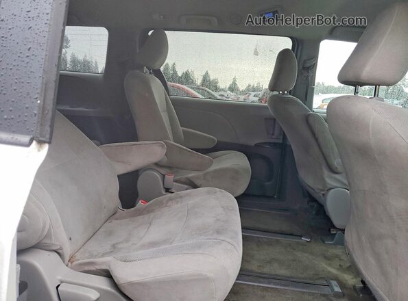 5TDZK3DC1GS748352 2016 TOYOTA SIENNA White Engine compartment view
