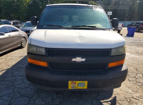 1GCWGAFP0K1166368 2019 CHEVROLET EXPRESS White Հետևի տեսք