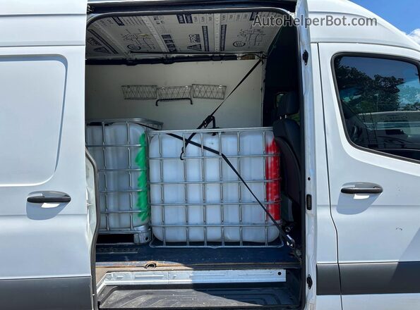 W1Y40CHY5PT157556 2023 MERCEDES-BENZ SPRINTER White Widok wnętrza z przodu