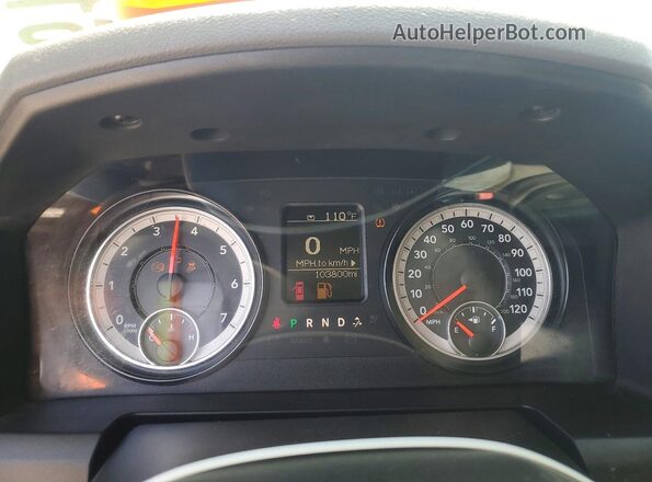 1C6RR7KTXHS834068 2017 RAM 1500 Gray Widok tylnych siedzeń