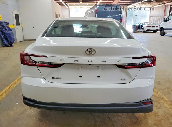 4T1DAACK7SU139325 2025 TOYOTA CAMRY Белый Вид салона спереди