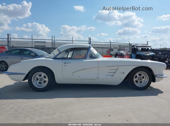 J58S108846 1970 CHEVROLET CORVETTE Белый Вид панели приборов