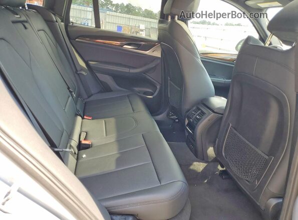 5UXTY3C08L9C92422 2020 BMW X3 Silver Widok komory silnika