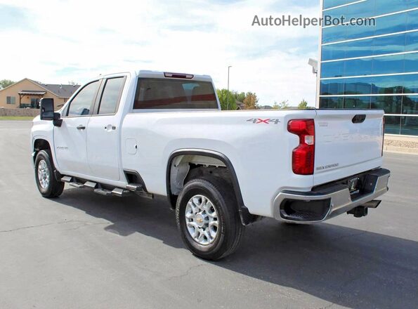 1GC2YLE78NF295958 2022 CHEVROLET SILVERADO White Front view