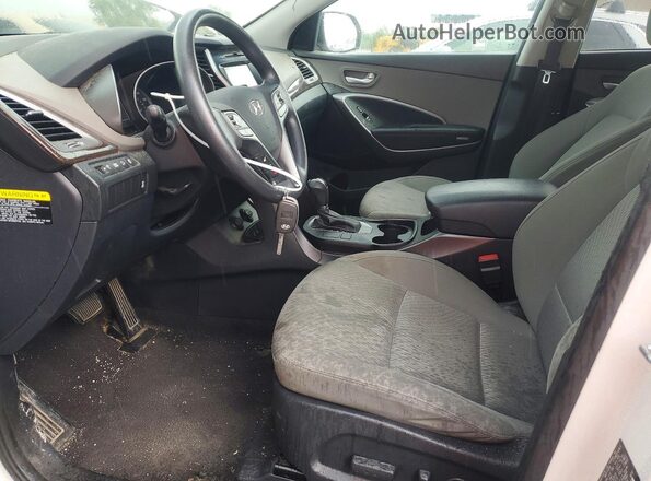 KM8SMDHF8HU217423 2017 HYUNDAI SANTA White Vista del salpicadero