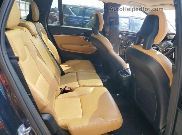 YV4A22PK2G1017062 2016 VOLVO XC90 Blue Vista del compartimento del motor
