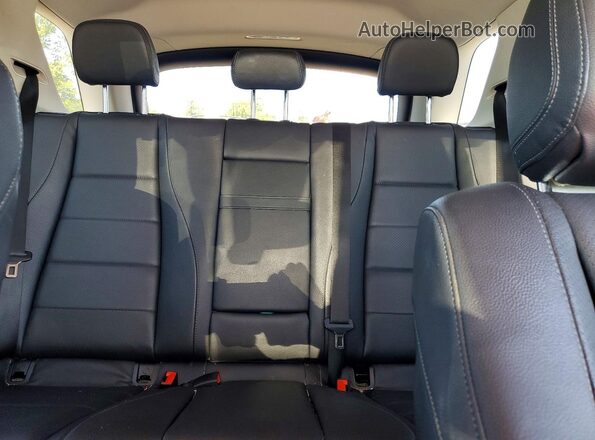 4JGFB4KB0LA011035 2020 MERCEDES-BENZ GLE White Rear interior view