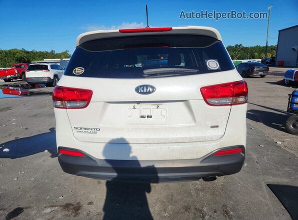 5XYPG4A35HG217575 2017 KIA SORENTO White Սալոնի դիմացի տեսք