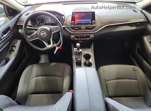 1N4BL4DV3SN403673 2025 NISSAN ALTIMA Silver ხელსაწყოთა პანელის ხედი