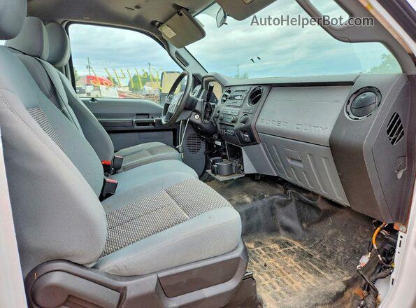 1FTRF3B69GEB07182 2016 FORD F350 White Вид задньої частини салону