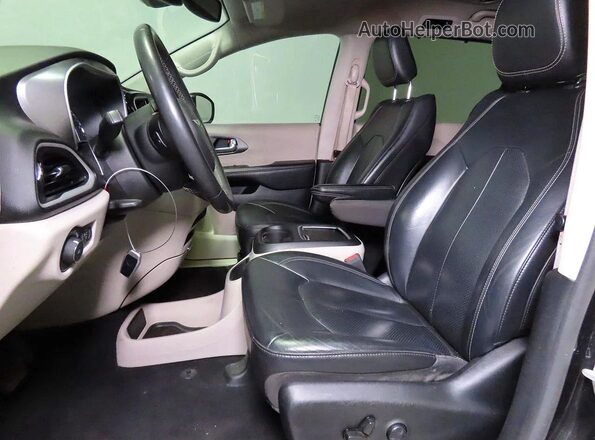 2C4RC1BG8NR179335 2022 CHRYSLER PACIFICA Black Вид задніх сидінь