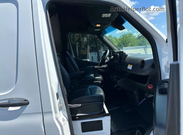 W1Y40CHY5PT157556 2023 MERCEDES-BENZ SPRINTER White Widok deski rozdzielczej