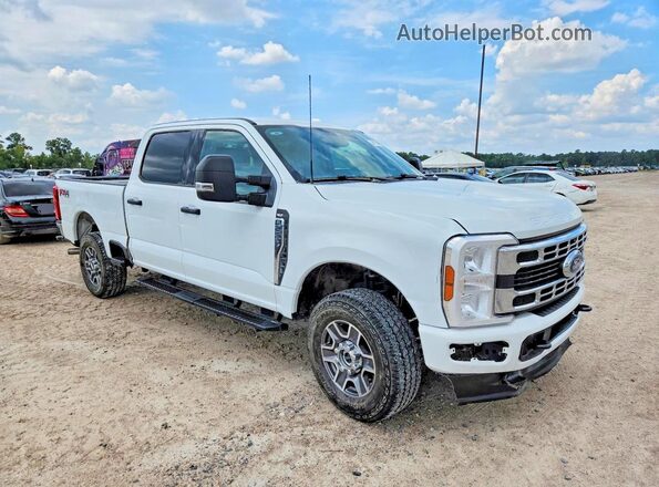 1FT7W2BA5SED86273 2025 FORD F250 White Widok z przodu