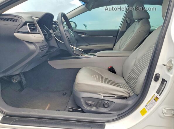 4T1B11HK4KU785986 2019 TOYOTA CAMRY White წინა პანელის ხედი