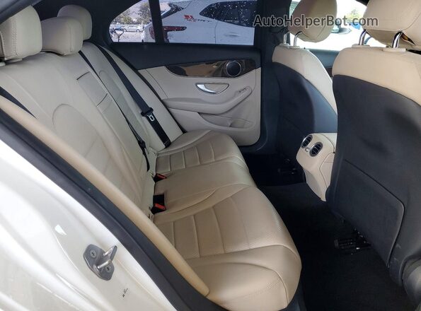 55SWF4HB2JU241422 2018 MERCEDES-BENZ C White Հետևի նստատեղերի տեսք