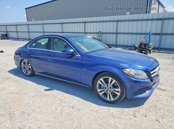 55SWF4HB4HU217133 2017 MERCEDES-BENZ C Blue Front right