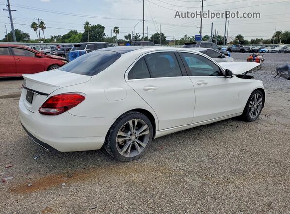 55SWF4JB0GU130984 2016 MERCEDES-BENZ C White Tył prawy
