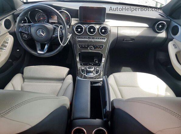 55SWF4JB0JU268807 2018 MERCEDES-BENZ C Gray Widok deski rozdzielczej