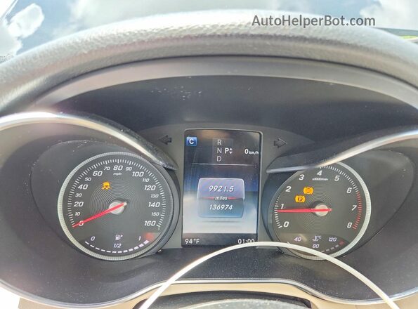 55SWF4JB1HU204222 2017 MERCEDES-BENZ C Black Սարքավորումների վահանակի տեսք