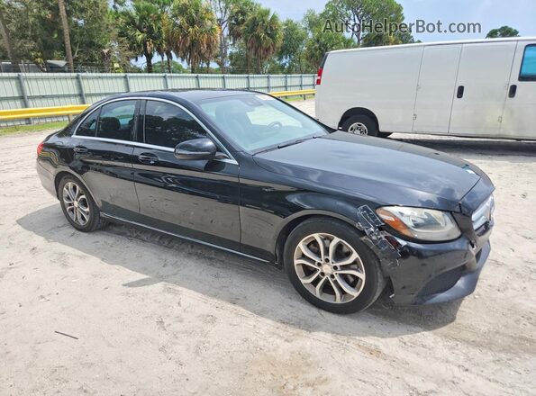 55SWF4JB2GU128489 2016 MERCEDES-BENZ C Черный Передняя правая четверть