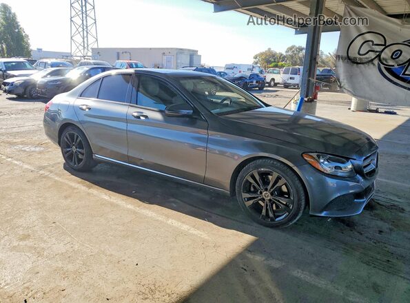 55SWF4JB3HU224200 2017 MERCEDES-BENZ C Gray Front right