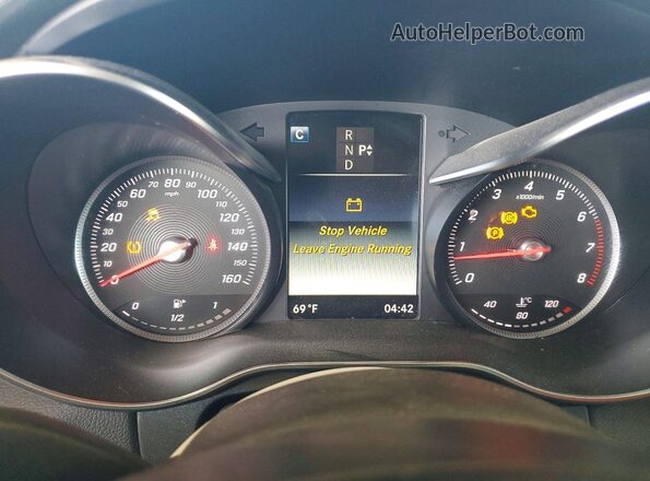 55SWF4JB3HU224200 2017 MERCEDES-BENZ C Gray Instrument cluster view