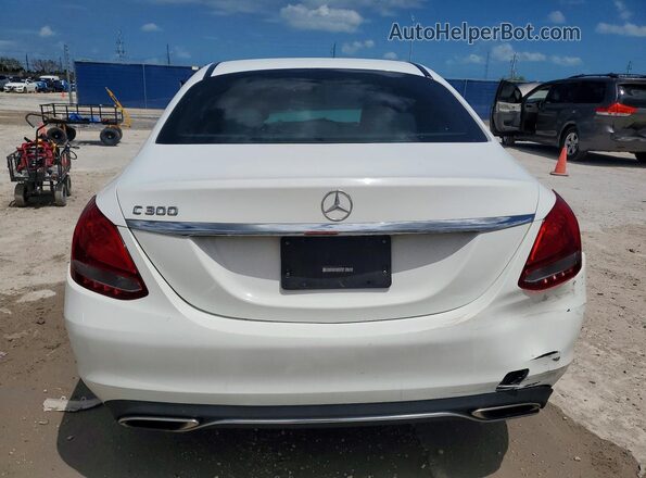 55SWF4JB4GU173322 2016 MERCEDES-BENZ C White Вид ззаду