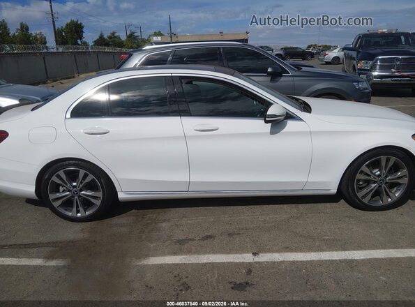 55SWF4JB4HU214419 2017 MERCEDES-BENZ C-CLASS White Սալոնի հետևի տեսք