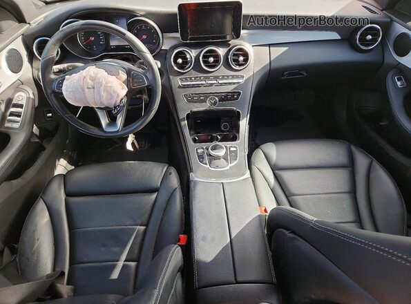 55SWF4JB4JU280037 2018 MERCEDES-BENZ C Black Вид панелі приладів