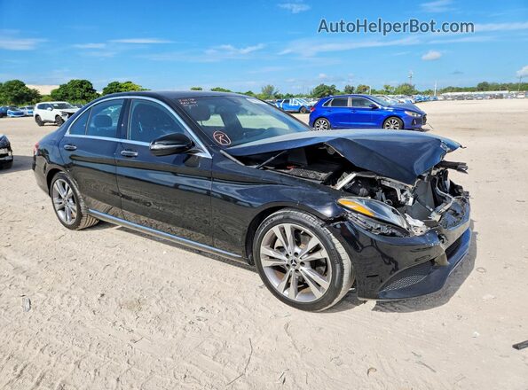 55SWF4JB4JU280037 2018 MERCEDES-BENZ C Black Передня права чверть
