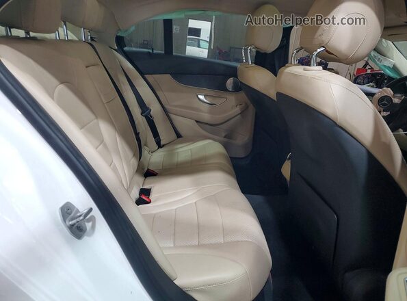 55SWF4JB6GU155226 2016 MERCEDES-BENZ C White Widok tylnych siedzeń